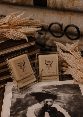 the_stockman_buttery_caramel_and_vanilla_soy_wax_melts_country_candles_made_at_the_ranch_handpoured_home_fragrance_farmhouse_mack_and_co_designs_australia