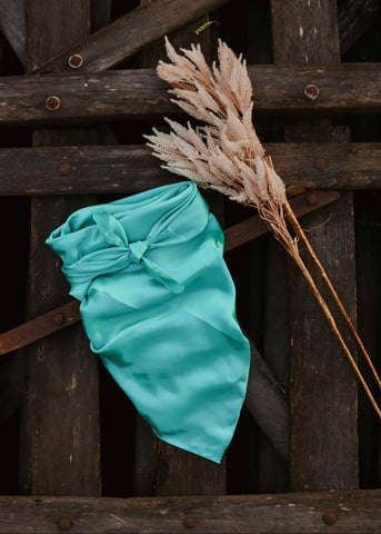 rodeo_western_fashion_silk_satin_turquoise_handmade_handcrafted_concho_scarfslide_slide_wildrag_wild_rag_neck_scarf_tie_necktie_floral_scarves_bucking_bronco_campdraft_barrel_racing_racer_linen_cutting_gingham_paisley_cowgirl_mack_and_co_designs_australia