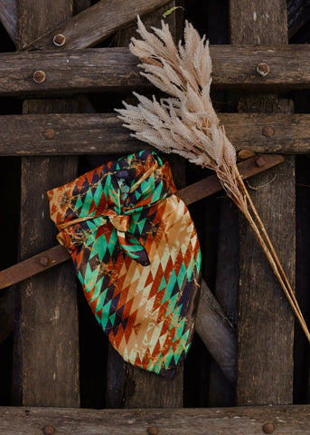 rodeo_western_fashion_silk_satin_thunder_creek_aztec_handmade_handcrafted_concho_scarfslide_slide_wildrag_wild_rag_neck_scarf_tie_necktie_floral_scarves_bucking_bronco_campdraft_barrel_racing_racer_linen_cutting_gingham_paisley_cowgirl_mack_and_co_designs_australia