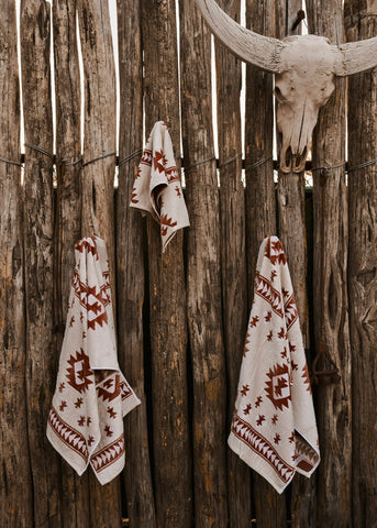 The Coyote Canyon Towel Set