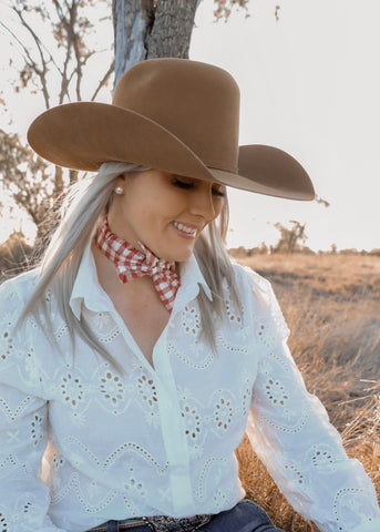 Ruffle Neck Wrap