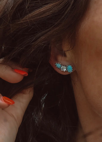 Her Wild Romance Ear Climber