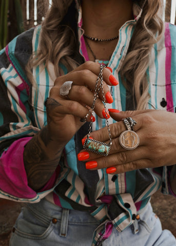 The Classic Bar Necklace - Kingman Turquoise