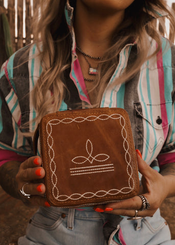 The Santa Fe Jewellery Case in Tan