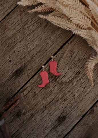 RaeLynn Dangle Earrings In Pink