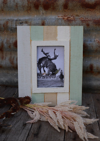 noah_rustic_timber_4x6_photo_frame_farmhouse_home_decor_mack_and_co_designs_australia